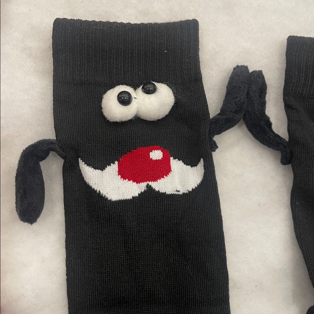 Holding Hands Socks Magnetic Sock Funny Gifts Women Men Teens Couples Friends - Picture 7 of 8